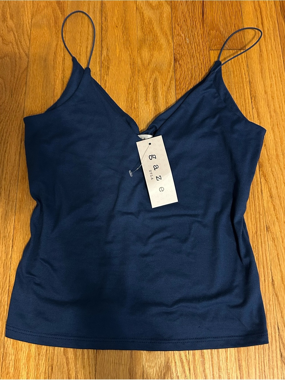 “Gaze” tank top